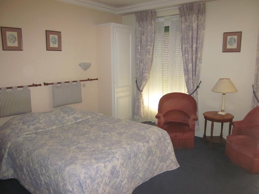 Les Hôtes de Cézanne Sézanne Habitación foto